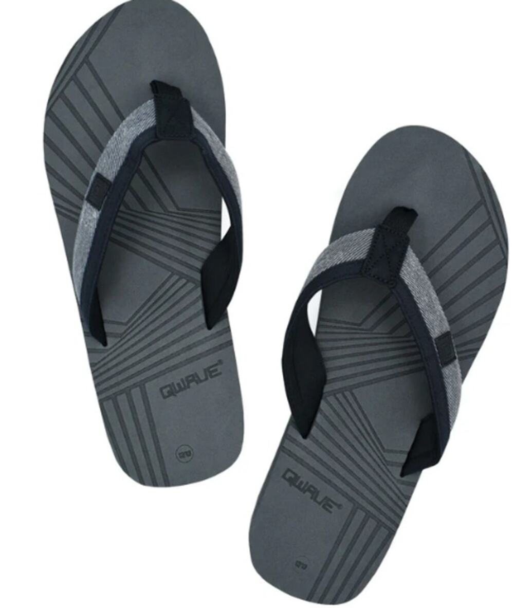 QWAVE Mens Size 8.5 Performance Flip Flops Charcoal Grey Black Thong Sandals New